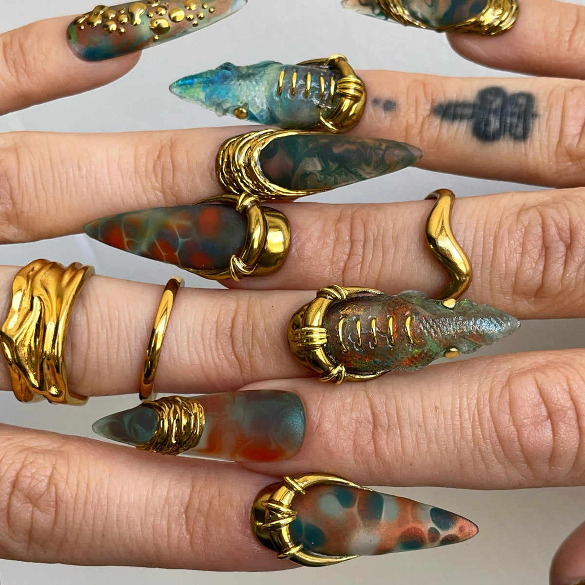 Ocean Jasper Gold Wire Agate Stiletto Press On Nails