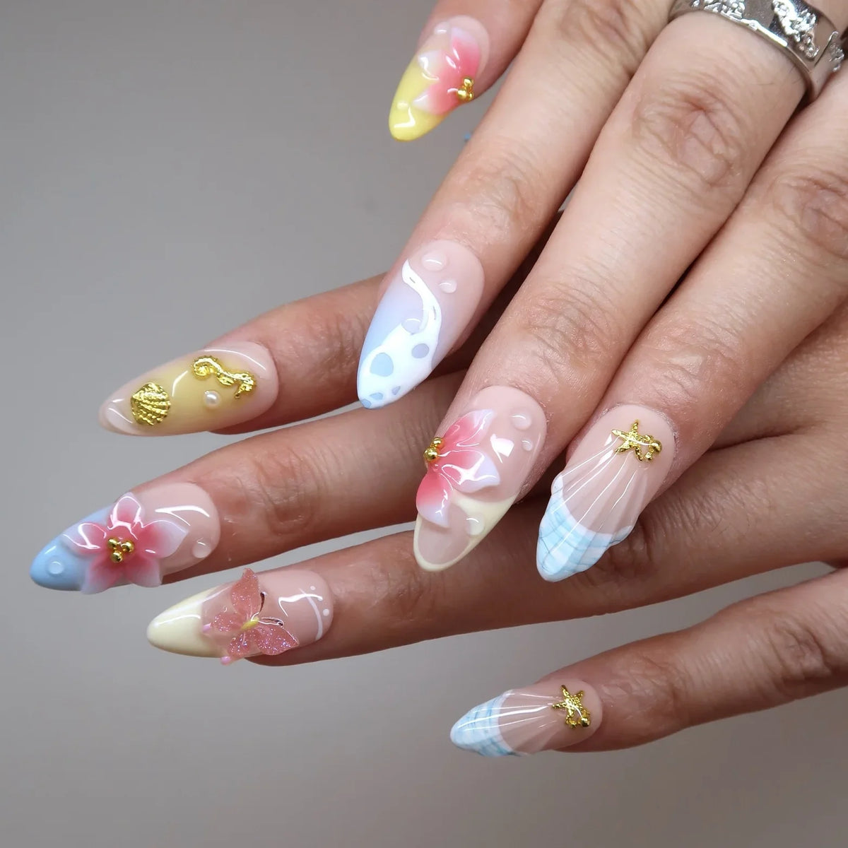 Bloomwave Medium Almond Chrome Fresh Press On Nails