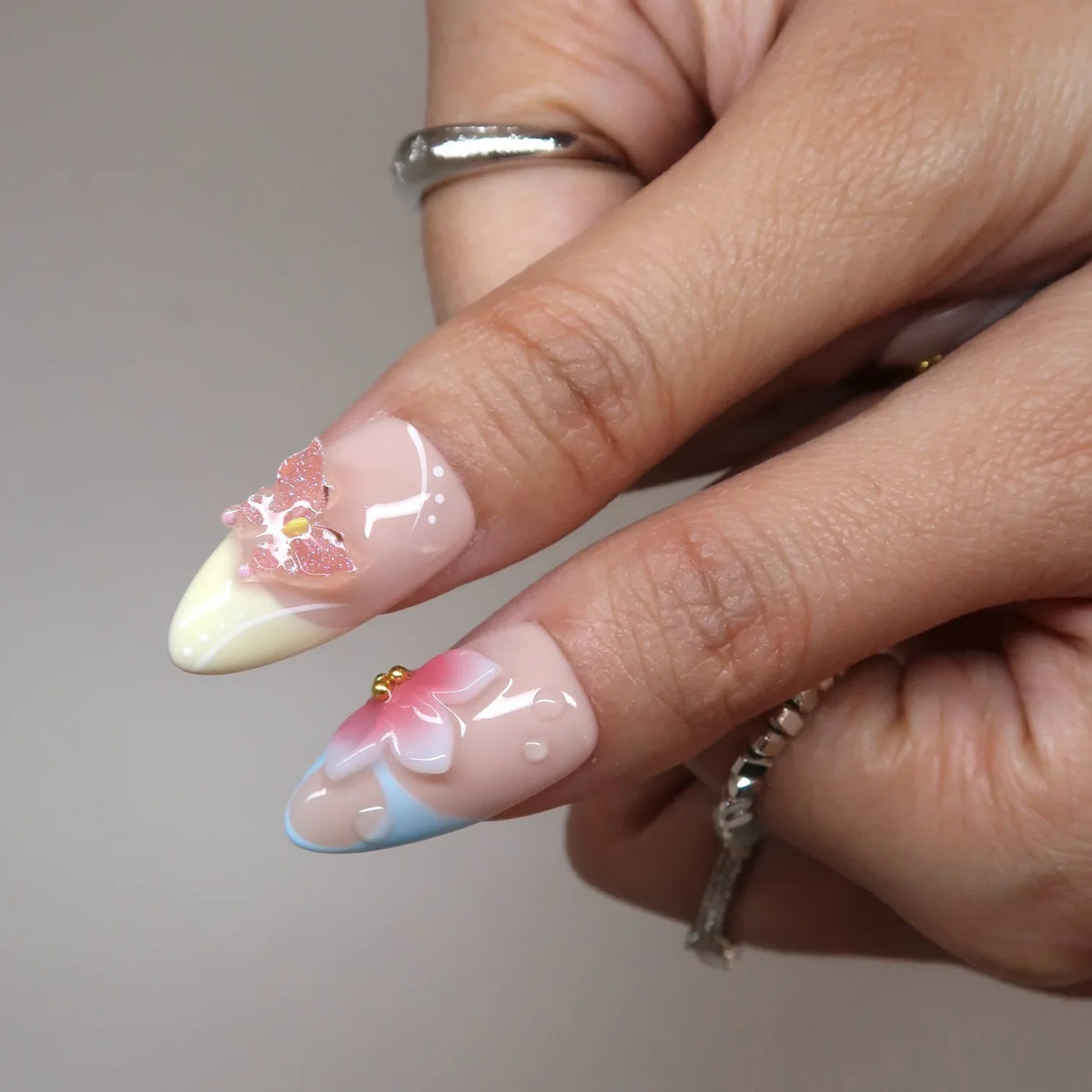 Bloomwave Medium Almond Chrome Fresh Press On Nails