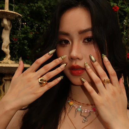 Jetset Babe Chrome Fresh Almond Press On Nails