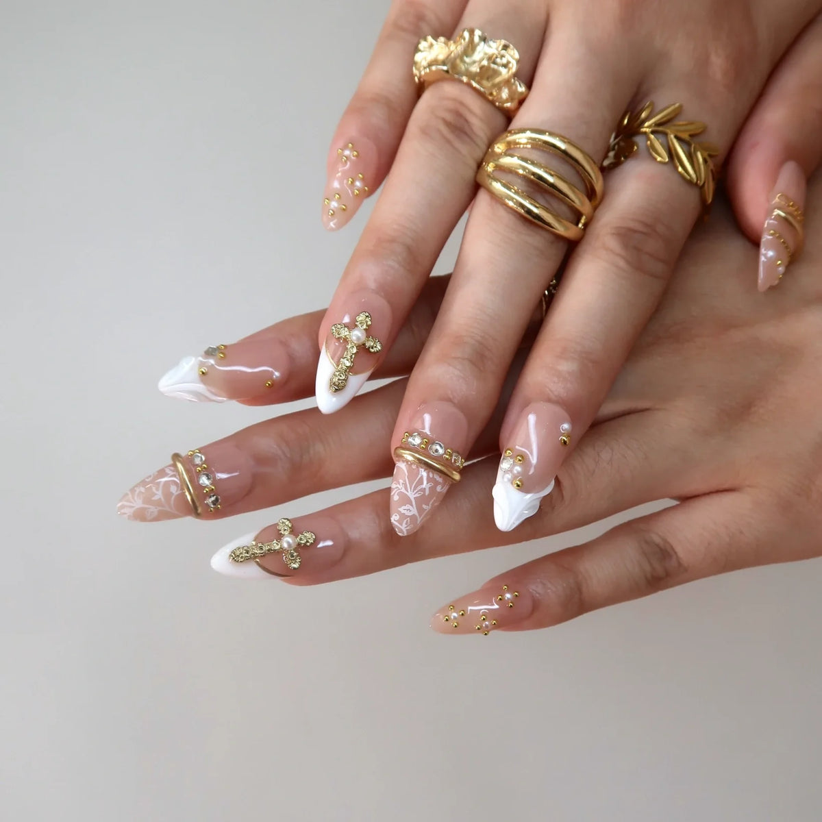 Saint Glow Chrome Elegant Almond Press On Nails