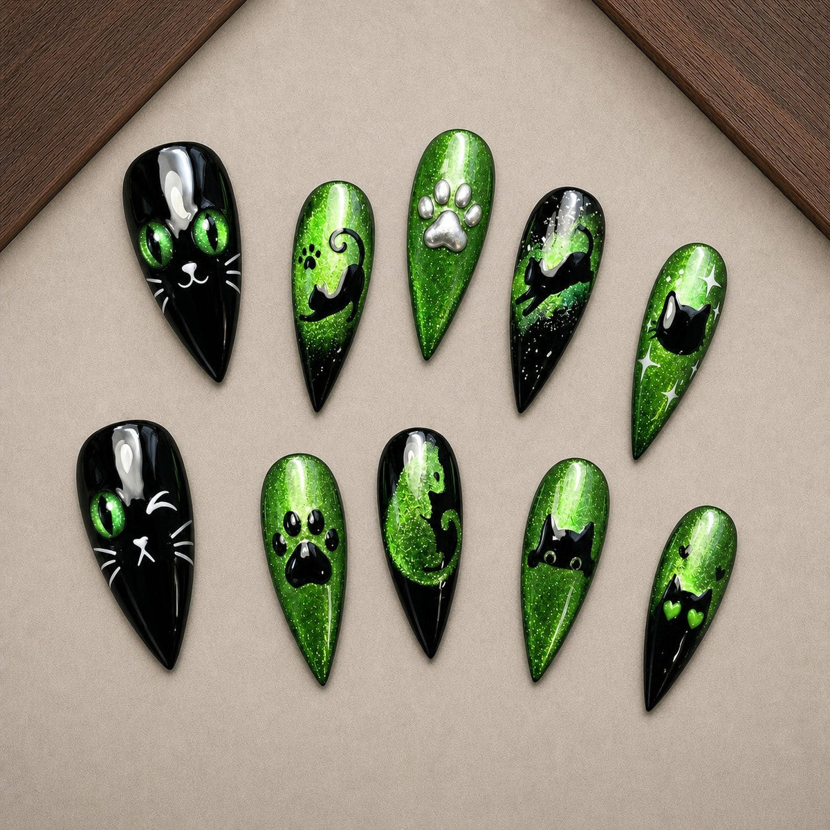 Emerald Familiar Cat Eye Spooky Stiletto Press On Nails